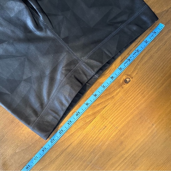 Peloton Terez Grey Gradient Legging Womens Size Medium - Picture 4 of 9